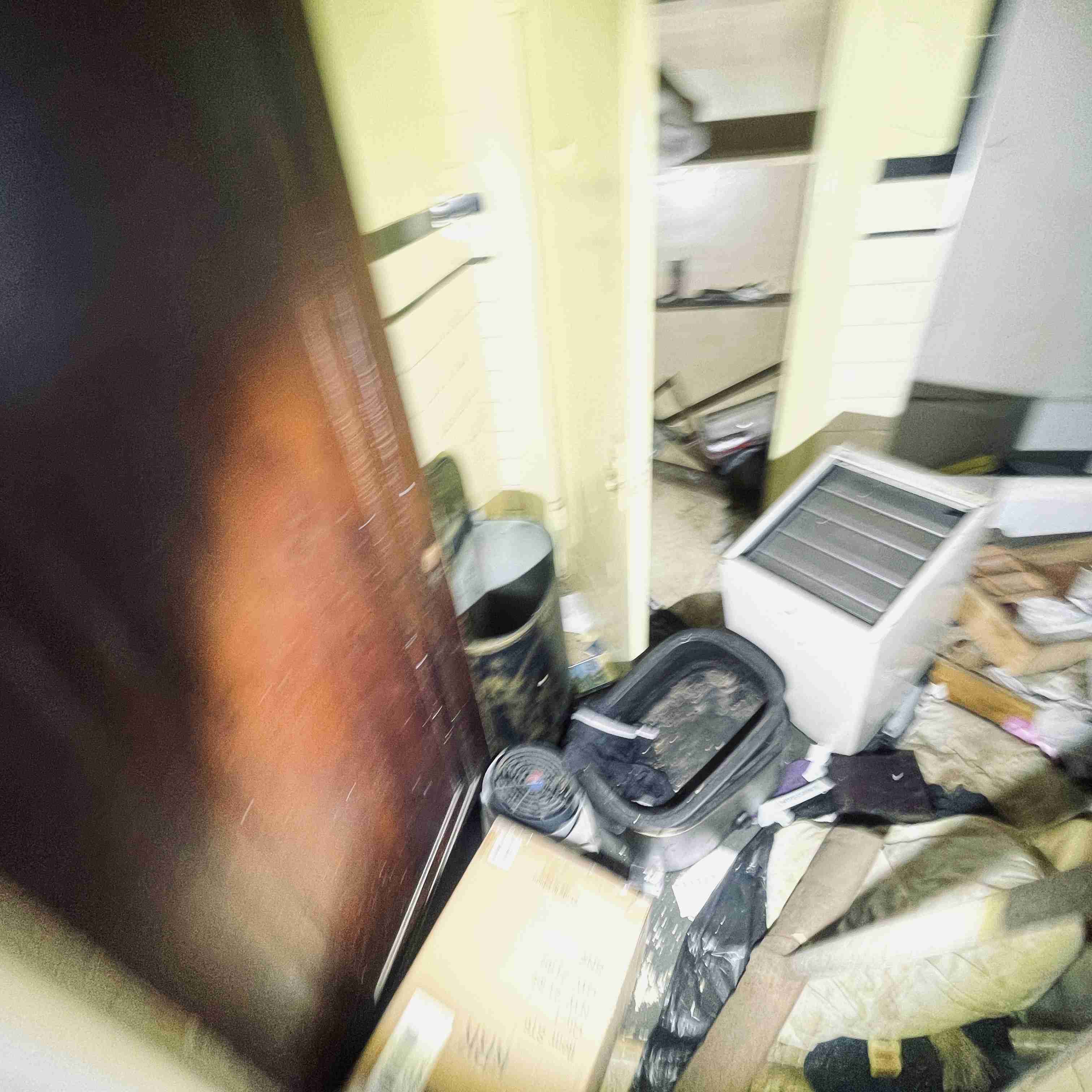 14044 Roselawn (42).jpg